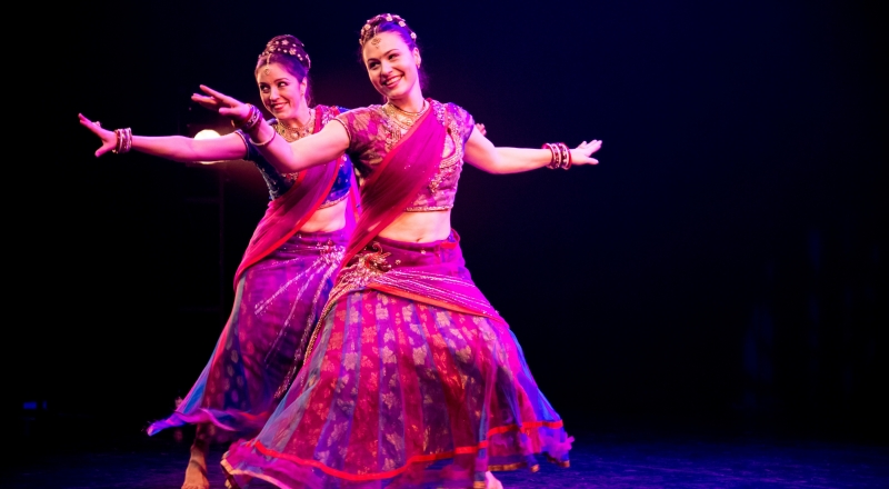 Bongo Bongo: Fift scene of the performance Bombay Express by dance collective Bollylicious